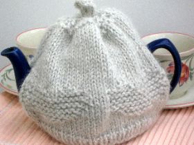 Sweetheart Tea Cosy Knitting Kit