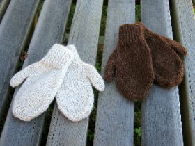 Snug Mittens in 100% Alpaca