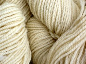 Bluefaced Leicester Aran - Cream