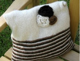 Summer Breese Cushion Knitting Kit